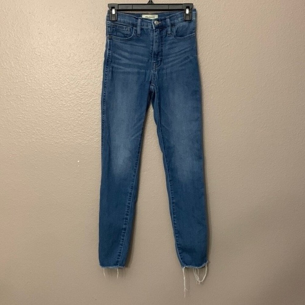 Madewell 10” High Rise Roadtripper Jeans Size 24. Light wash.